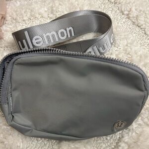 lulu lemon silver belt bag